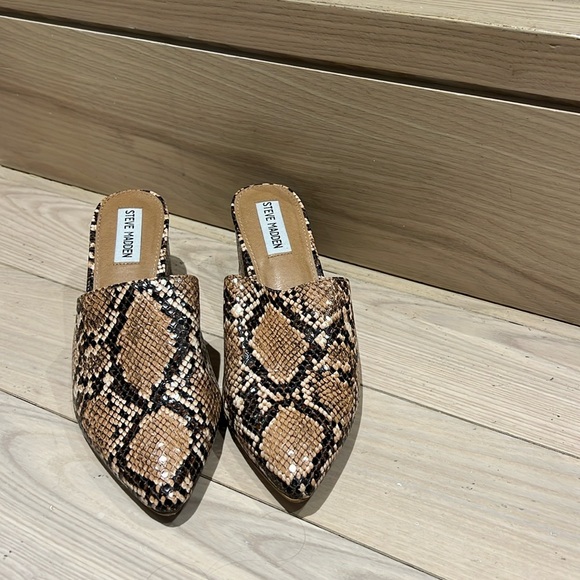 Steve Madden mule size 8 - Picture 1 of 3
